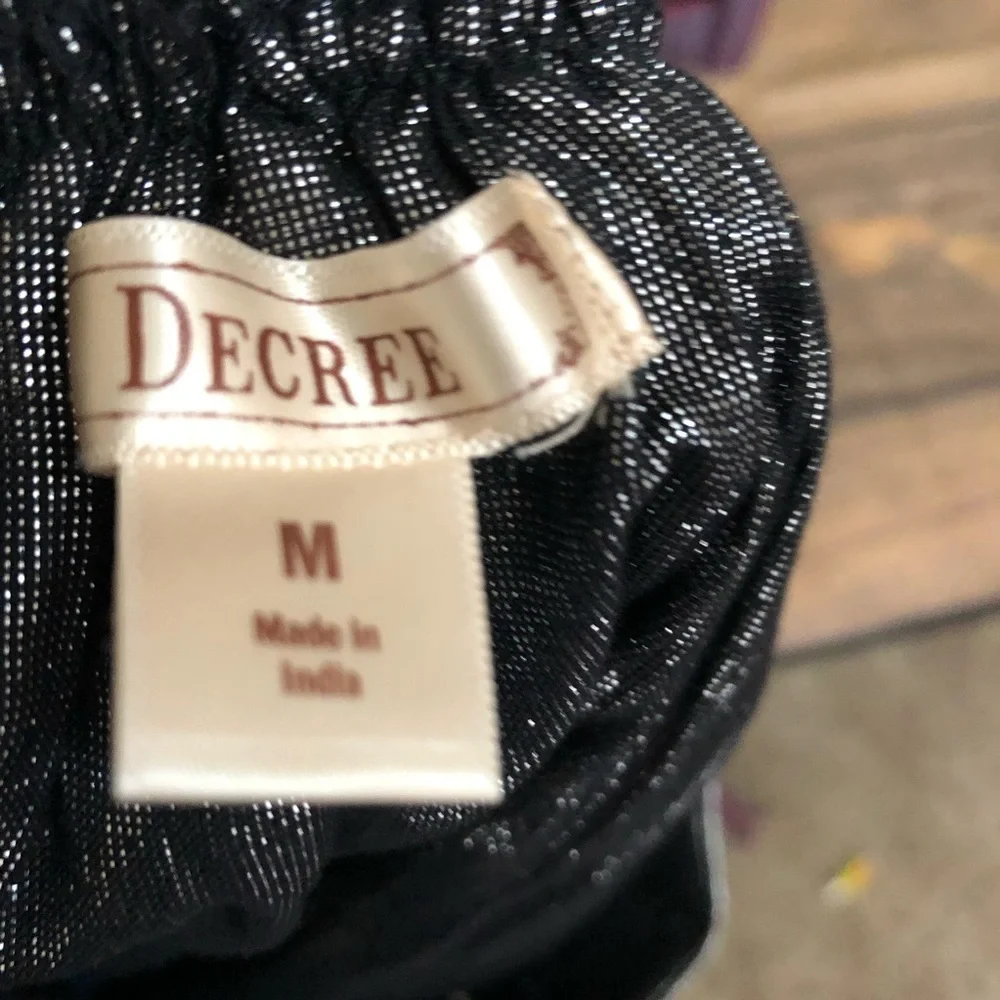 💜💜 Sparkly Black Mini Skirt Size Medium